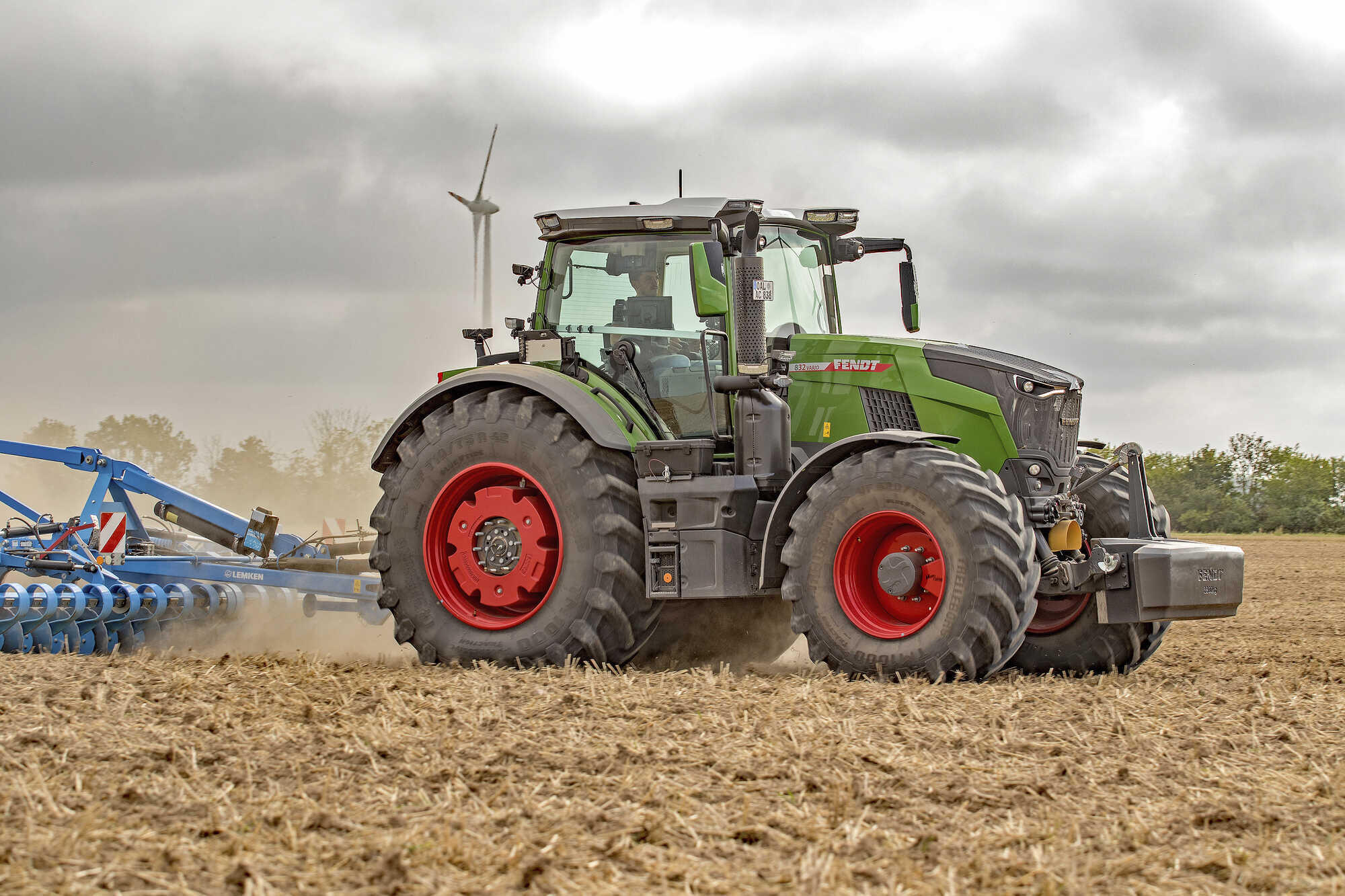 Landmaschinen und Agrargeräte